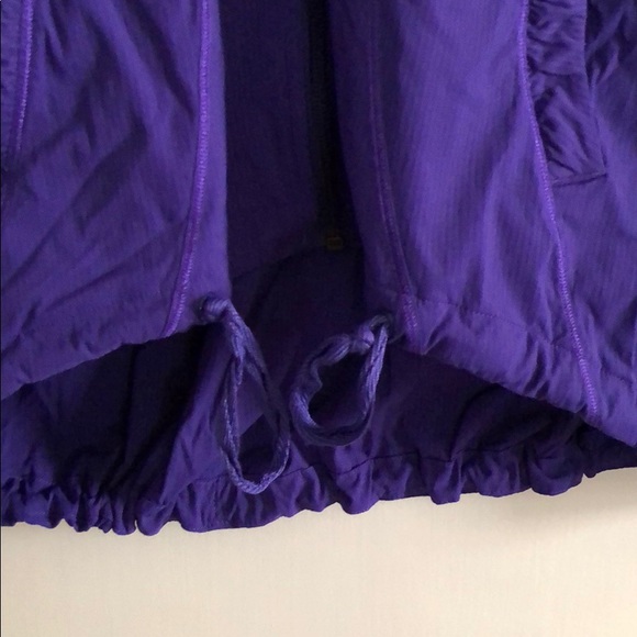 Lululemon lightweight purple jacket.size S. - Picture 4 of 4